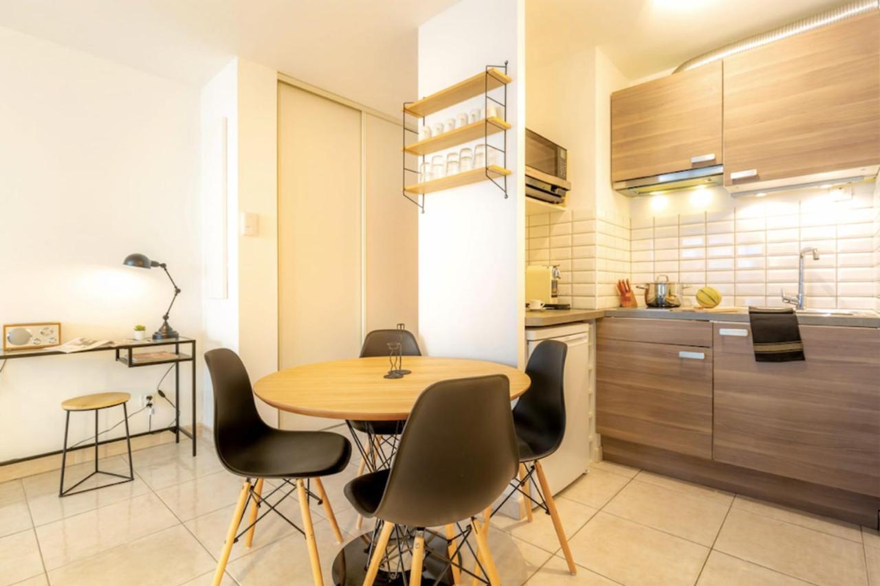 37 M2 With Terrace Near Velodrome Marseille